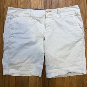Causal white Shorts